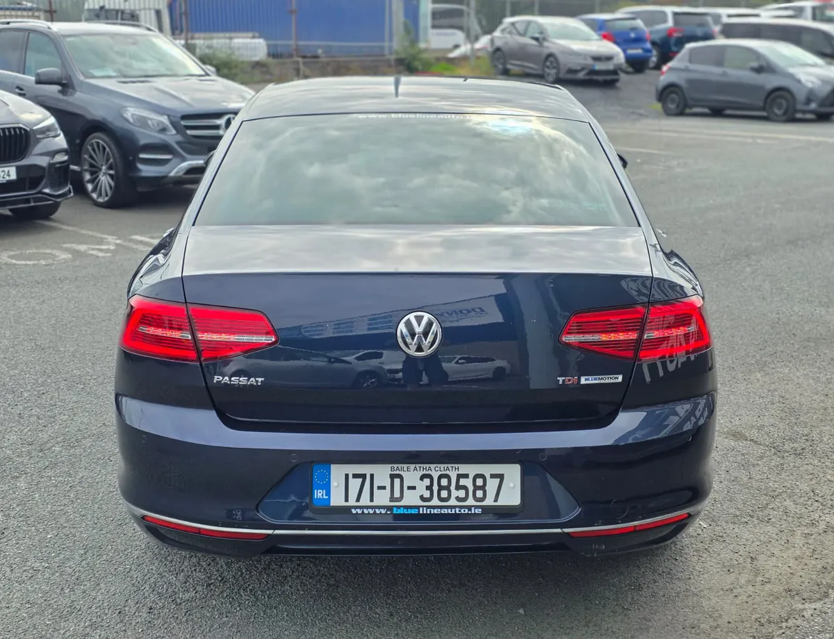 Volkswagen Passat HighLine 1.6 Diesel Manual (171) - Image 4