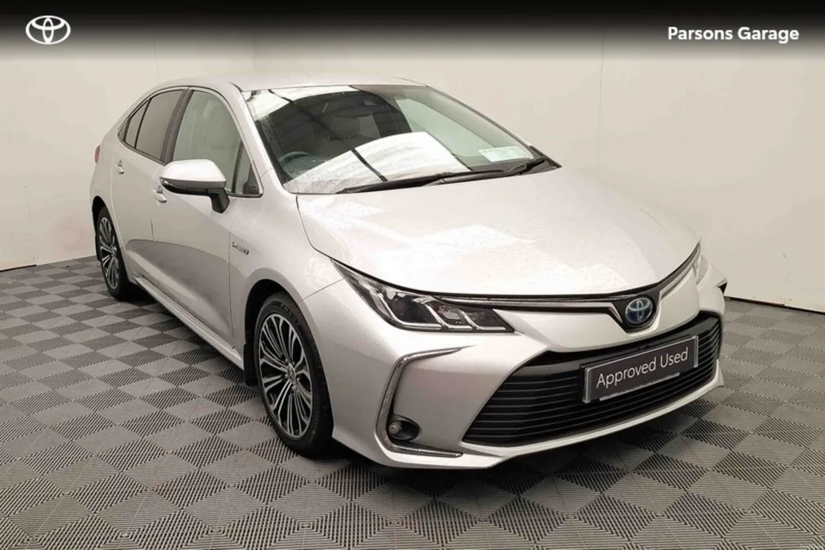 Toyota Corolla COROLLA HYBRID LUNA SPORT - Image 1