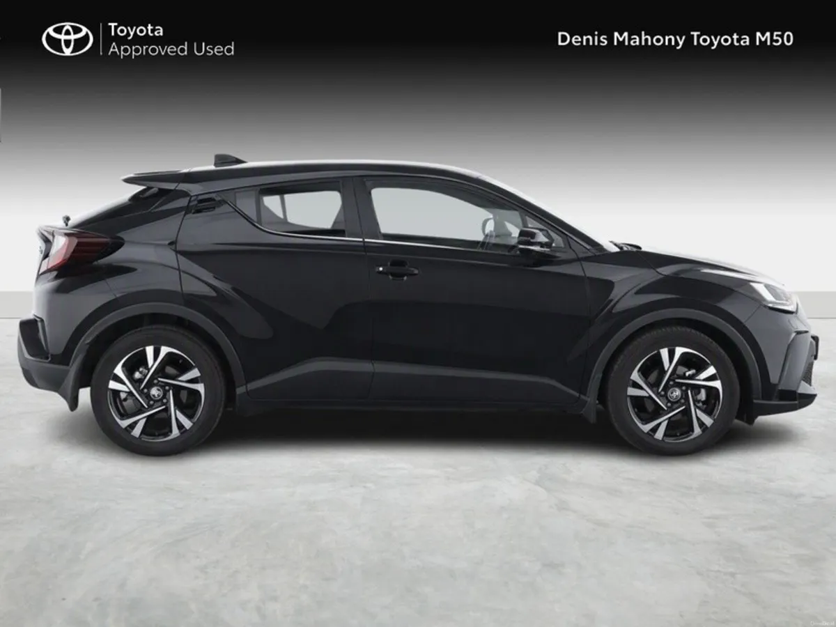 Toyota C-HR Sport Hybrid - Image 3