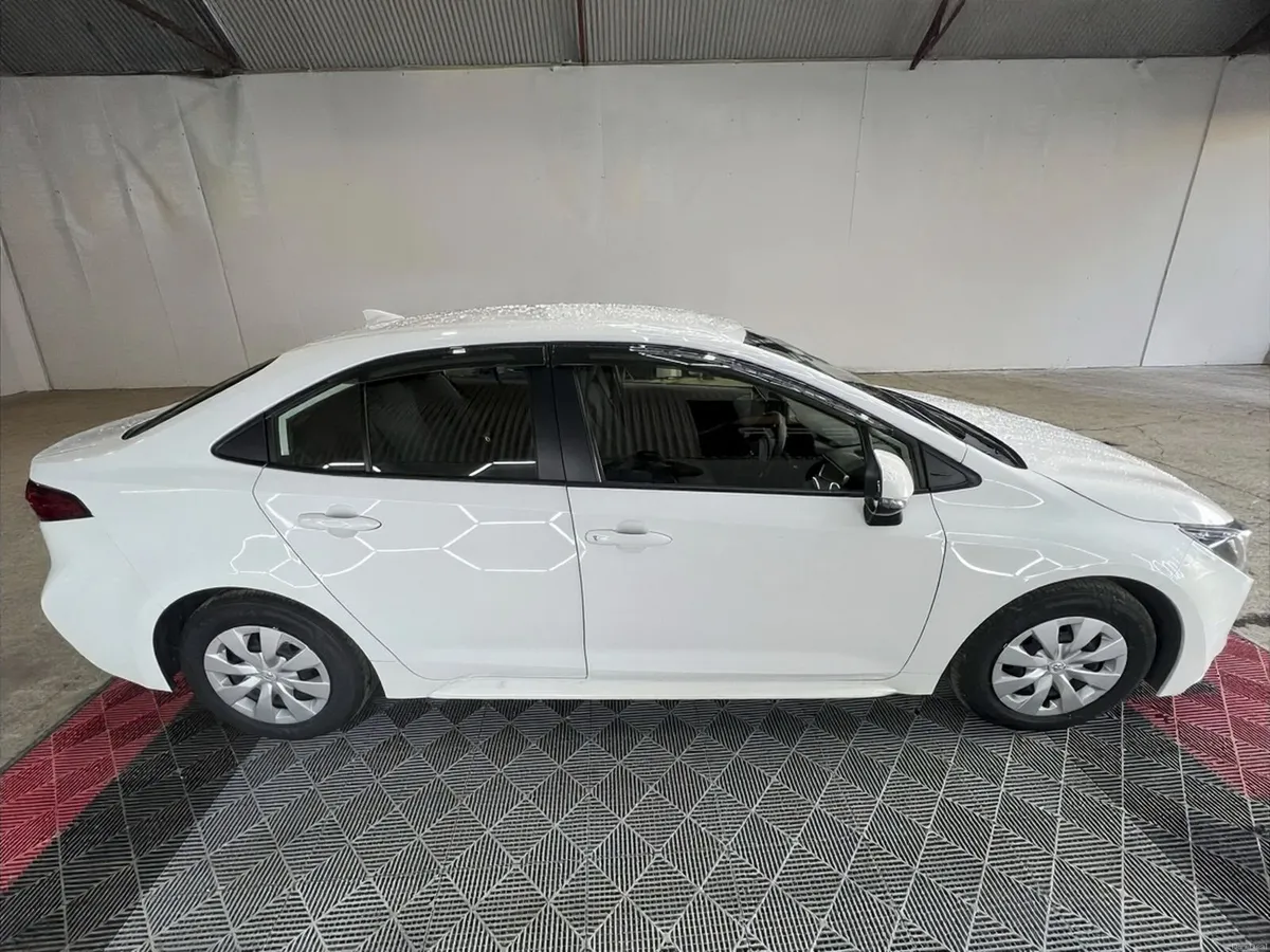 Toyota Corolla 2021 - Image 3