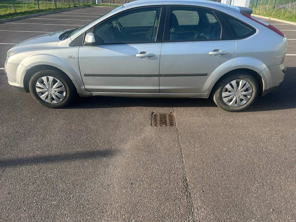 Ford Focus - Image 2