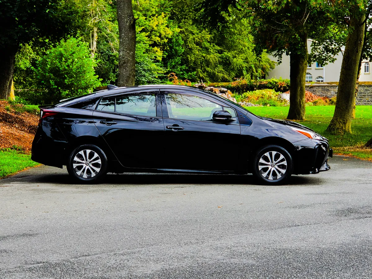 2020 Toyota Prius 1.8 Petrol Hybrid Automatic - Image 5
