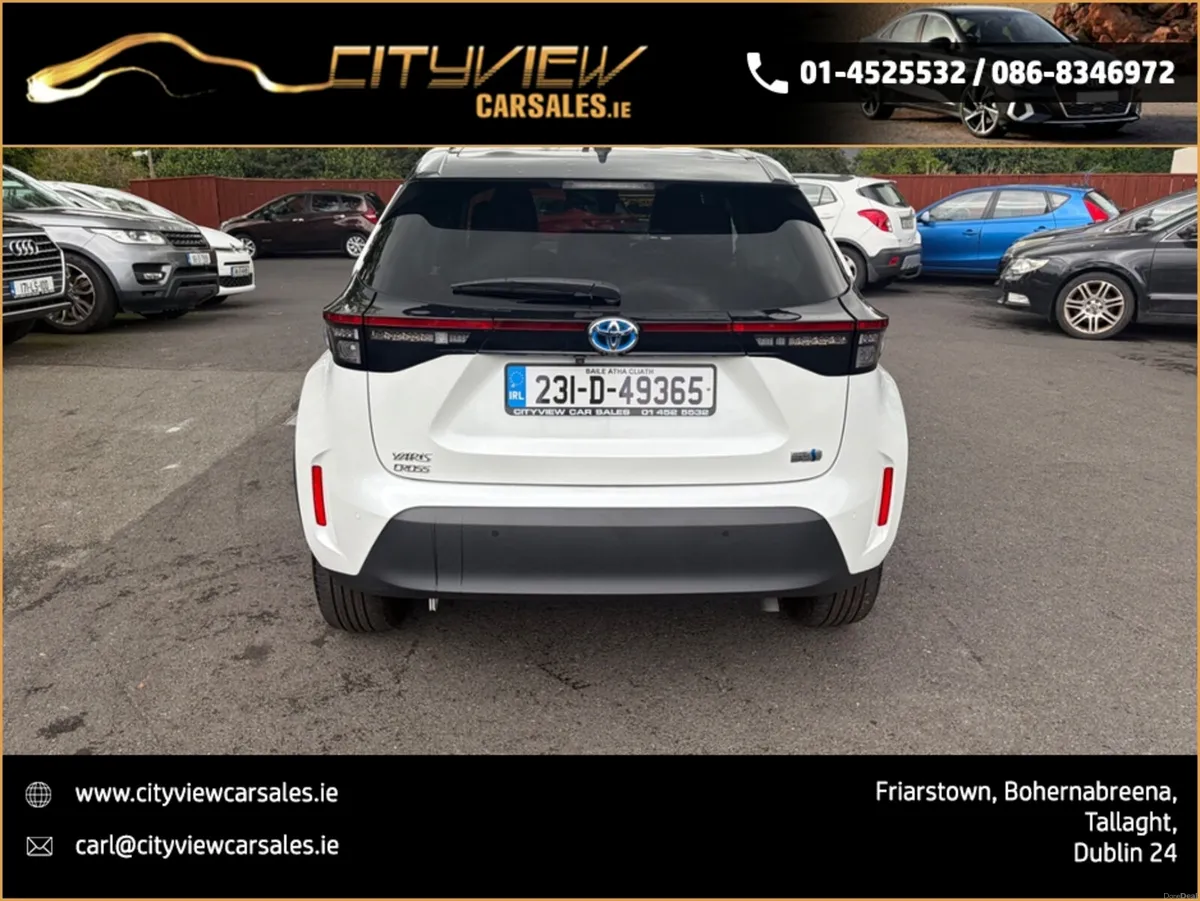 Toyota Yaris Cross HYBRID AUTO LOW MILAGE - Image 5