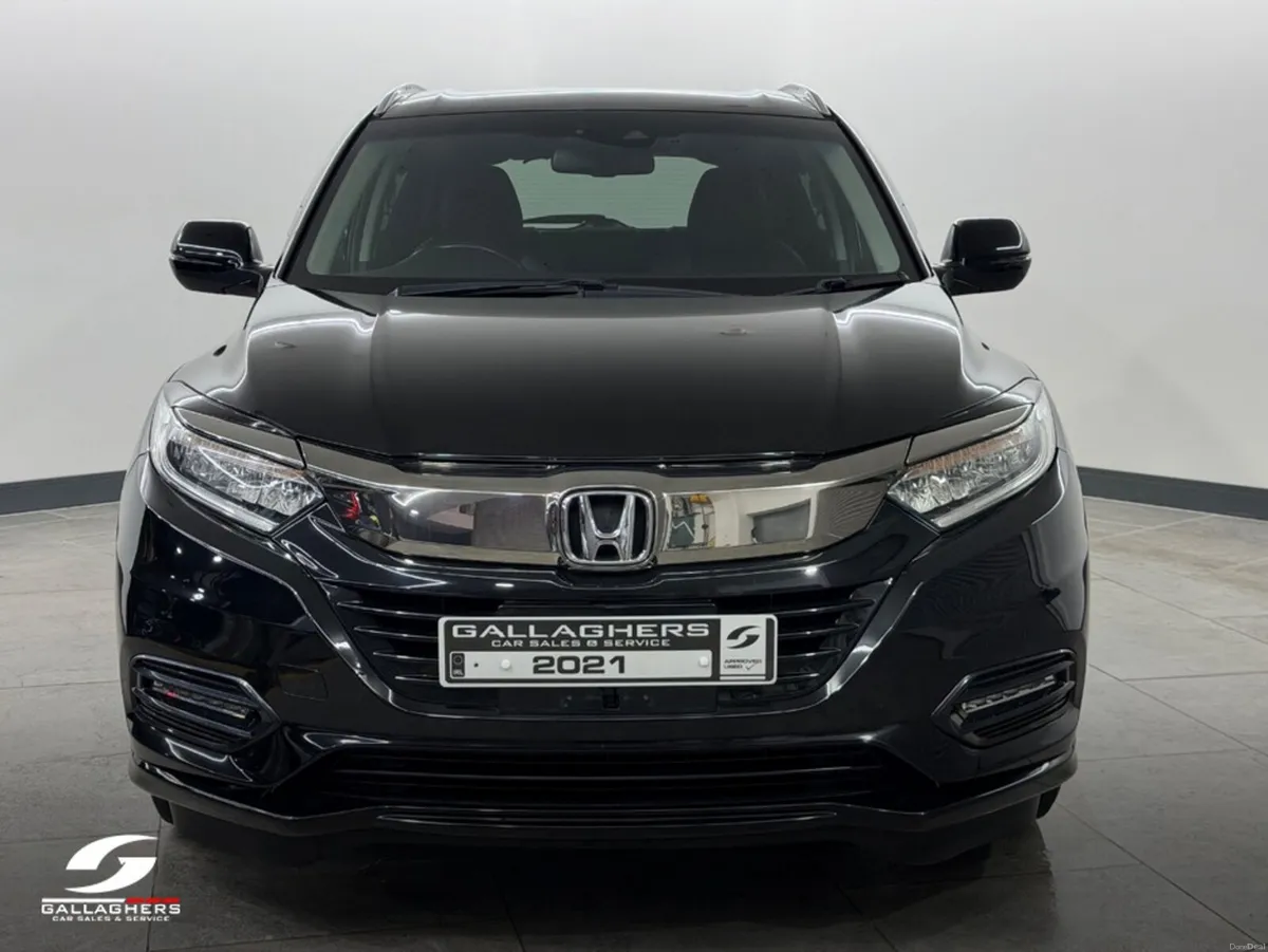 Honda Vezel Z 1.5 PETROL HYBRID AUTOMATIC HALF LEA - Image 6