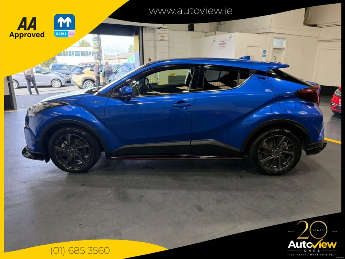 Toyota C-HR 1.8 Self-Charging Hybrid Automatic. AA - Image 5