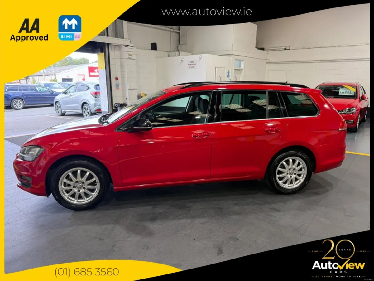 Volkswagen Golf GOLF-ESTATE. AA APPROVED // FINANC - Image 5
