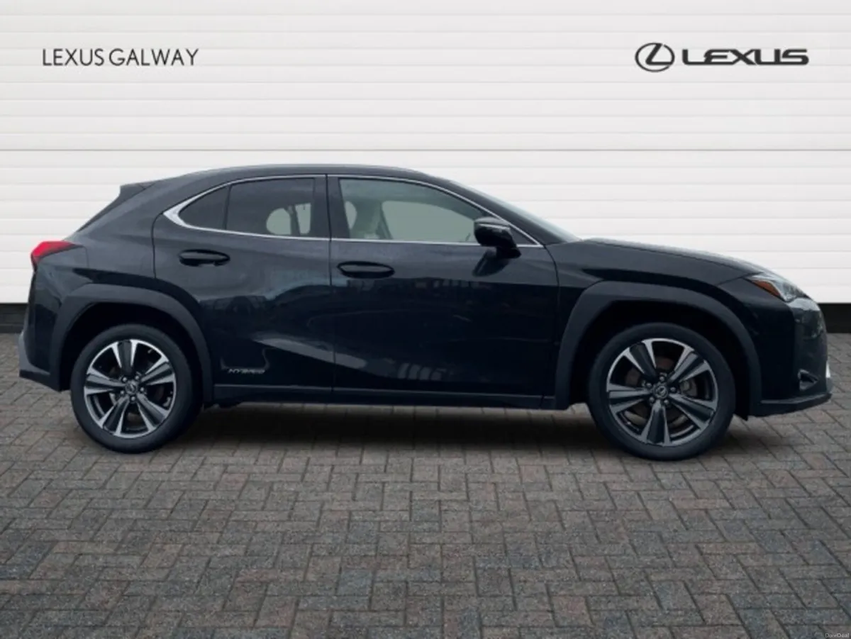 Lexus UX Luxury Auto (Car Play) // Remote Central - Image 3