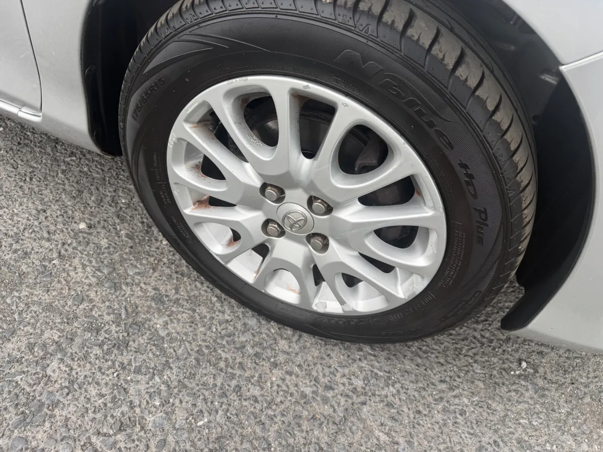 Toyota Yaris 2012 ALLOYS , ONLY 79k/MLS - Image 6