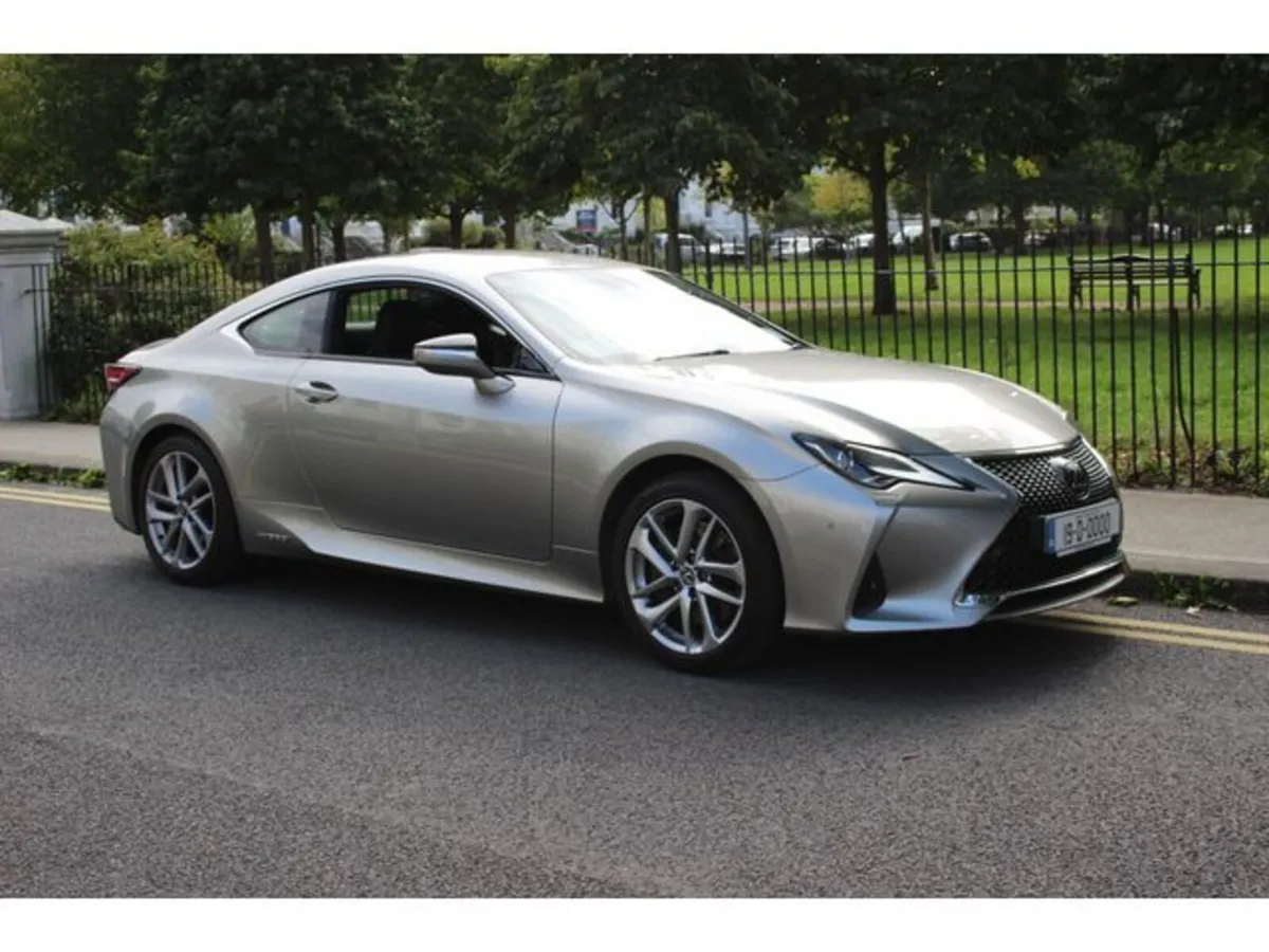 Lexus RC 300H Hybrid Coupe - Image 6