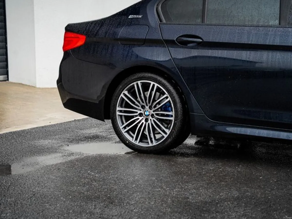 BMW 5-Series 530 E G30 M Sport 4DR Auto - Image 4