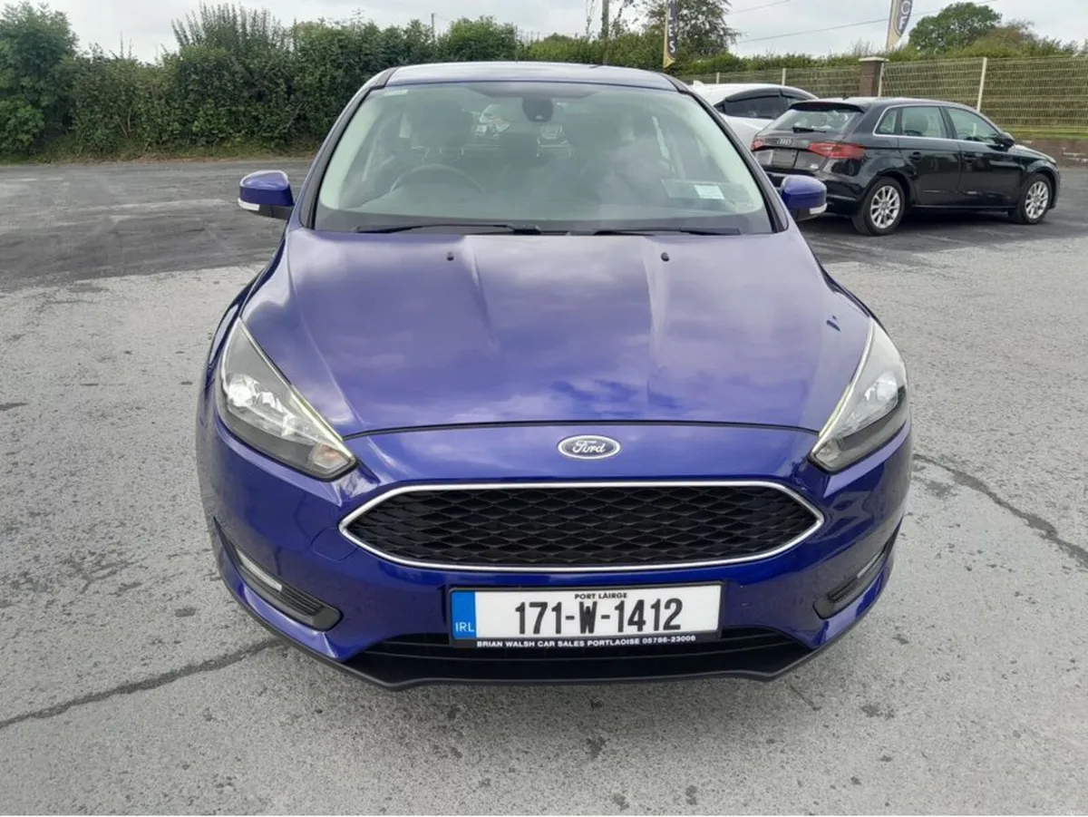 Ford Focus ZETEC 1.0 ECOBOOST 100PS 4DR - Image 4