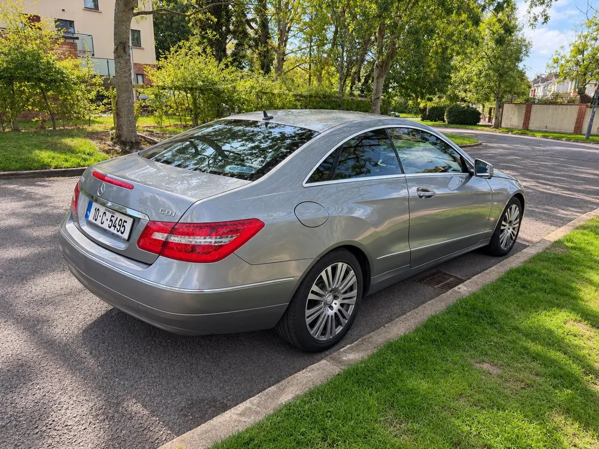 Mercedes-Benz E250 CDI Coupe – Automatic – - Image 6