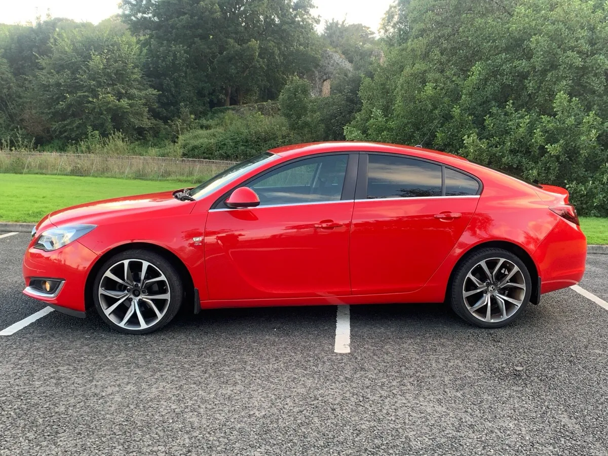 Vauxhall  insignia Sri - Image 2