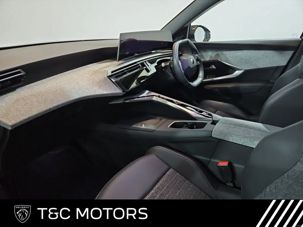 Peugeot 3008 *Low Mileage - 527km Range* Electric - Image 4