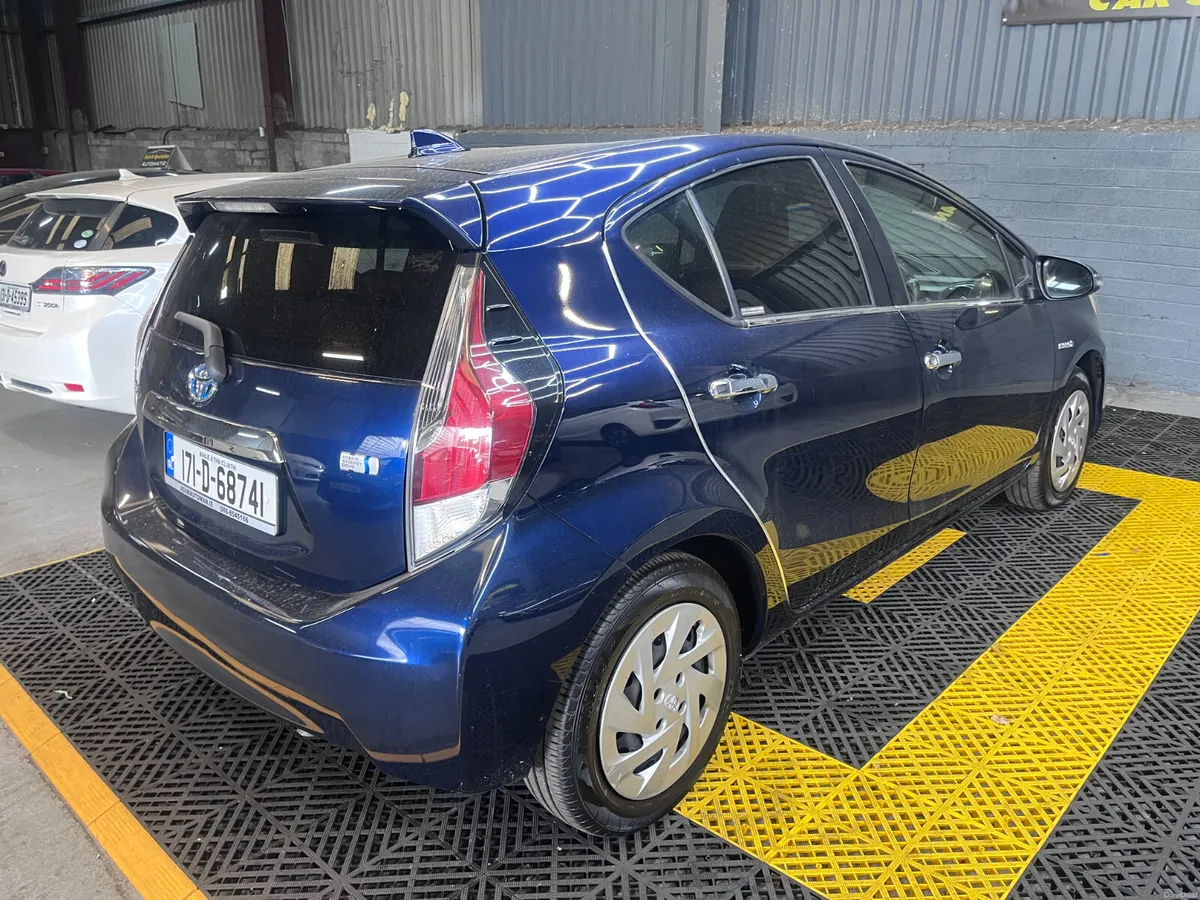 Toyota Aqua 2017 hybrid auto - Image 6