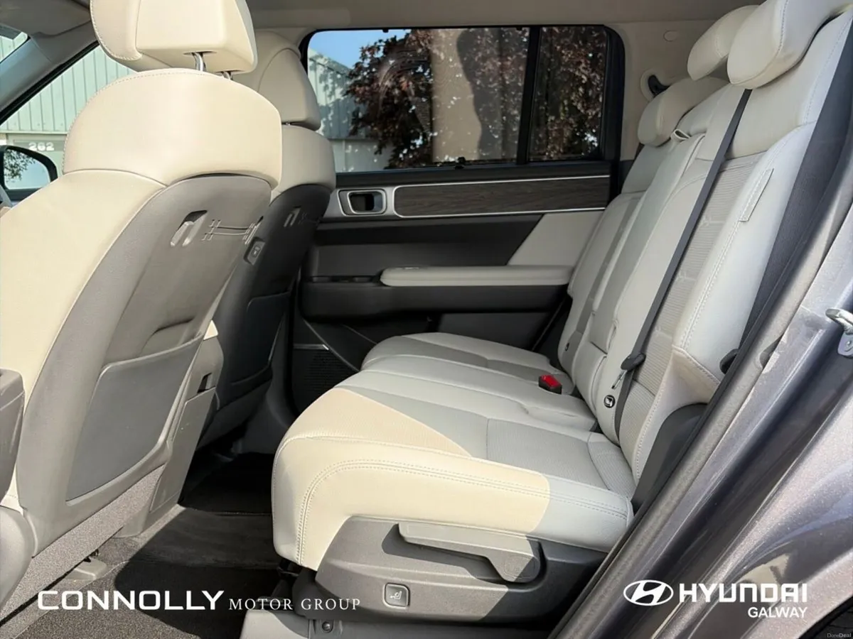 Hyundai Santa Fe 1.6 PHEV 4WD Premium - Image 6