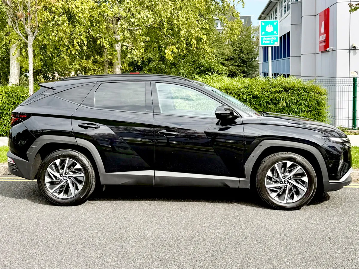 Hyundai Tucson 2022!! EXECUTIVE!! LEATHET!! - Image 3