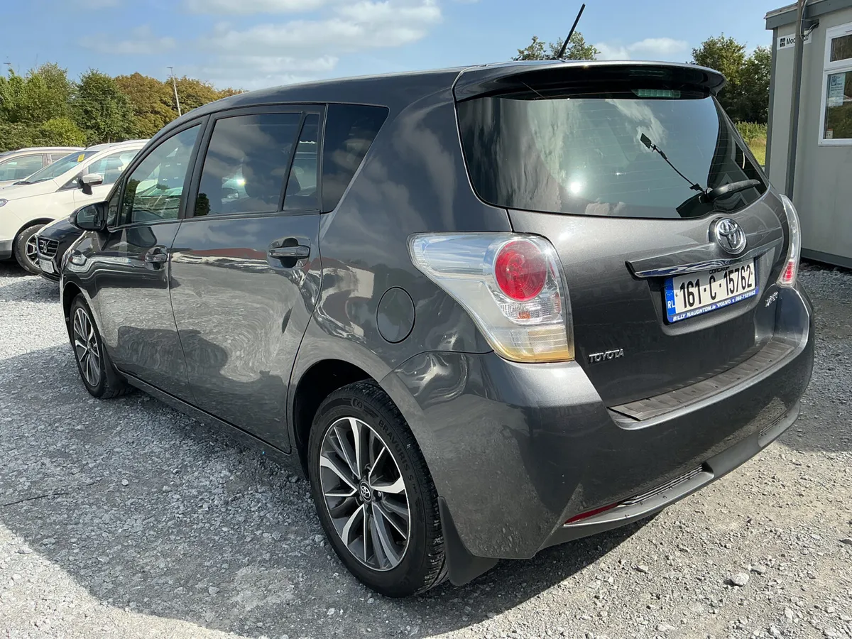 TOYOTA VERSO 1.6 D4D SOL SKY VIEW 7 SEATER - Image 6