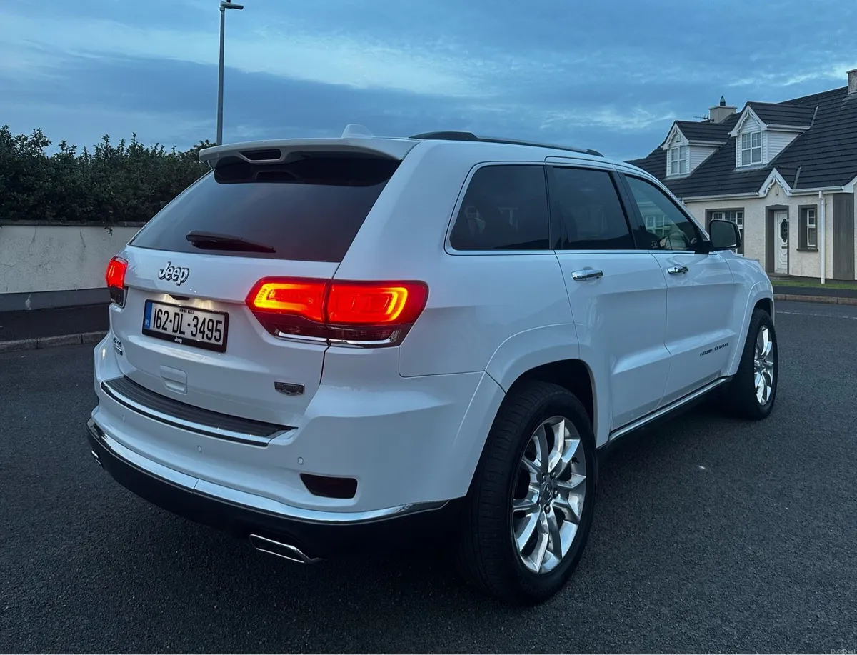Jeep Grand Cherokee Summit - Image 3