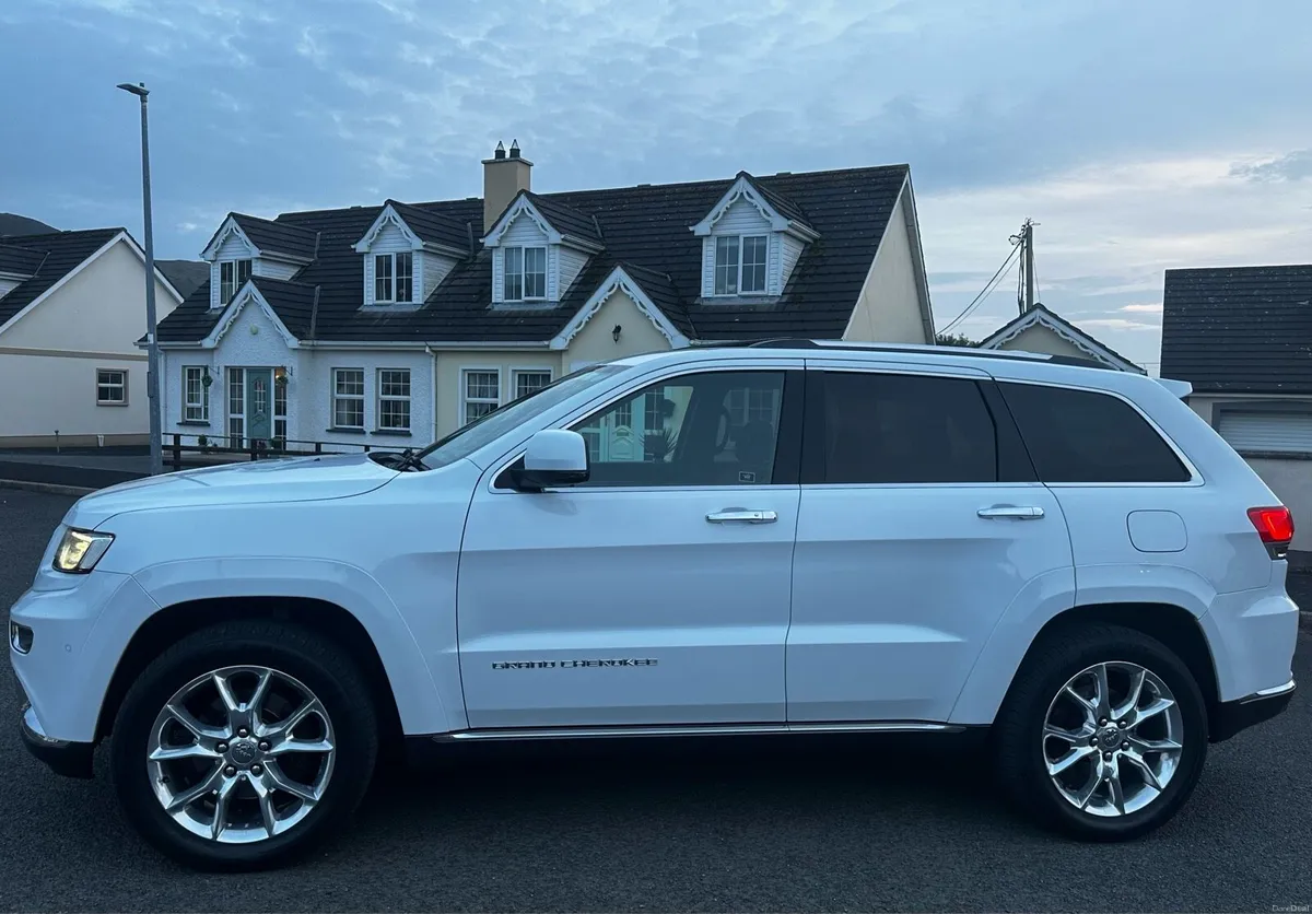 Jeep Grand Cherokee Summit - Image 5