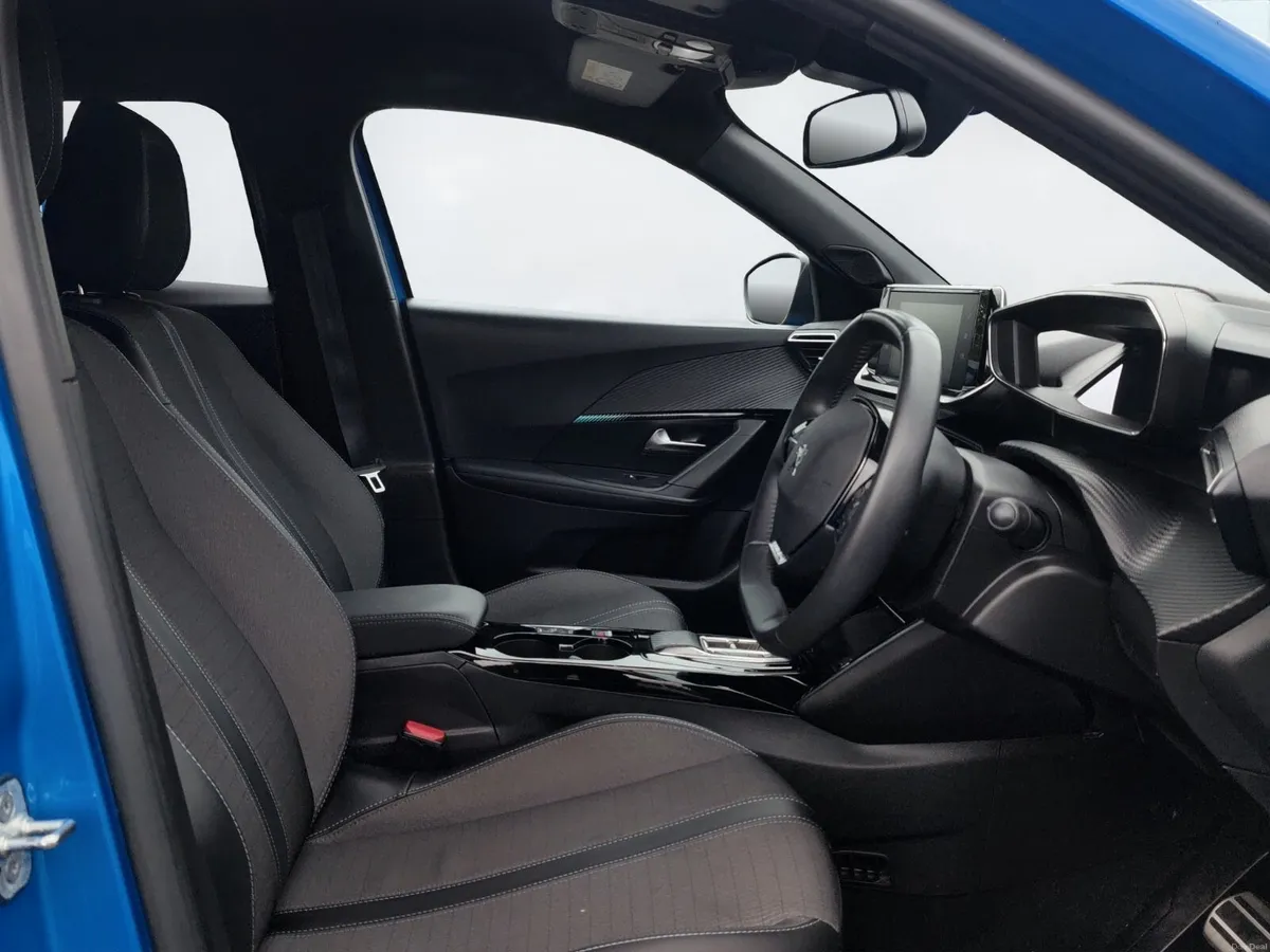Peugeot 2008 E Allure - Image 6