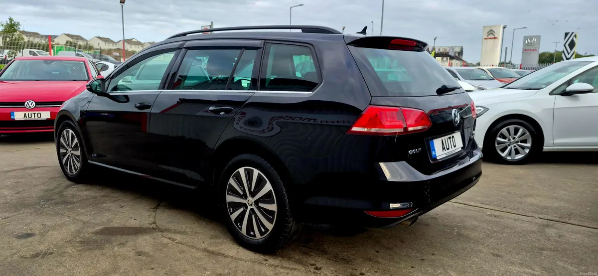 Volkswagen Golf estate auto 1.2 tsi very low kms - Image 5