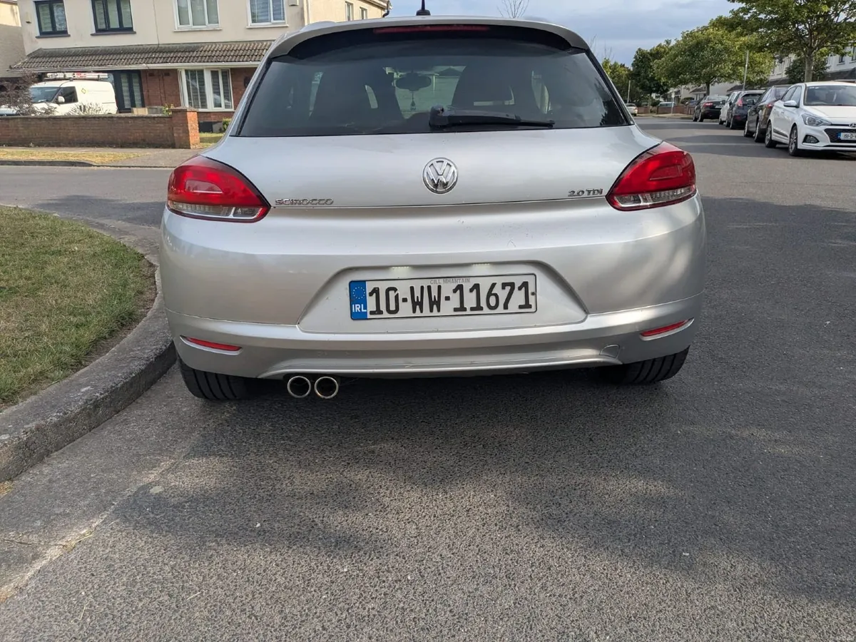 Volkswagen Scirocco 2010 - Image 4