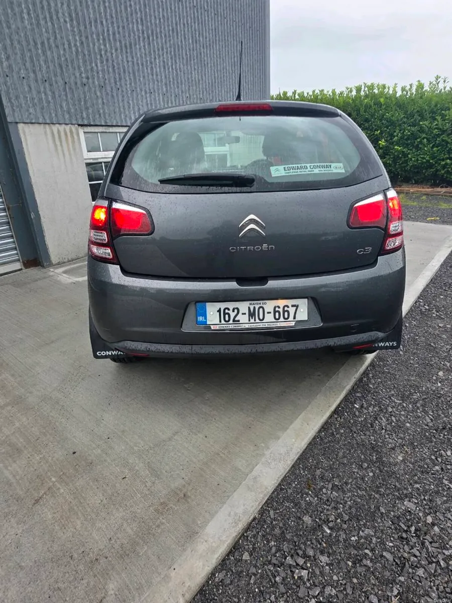 Car - Image 3