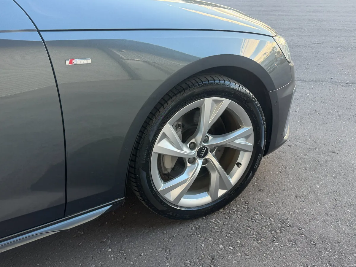 2021 Audi A4 2.0 45 TFSI Quattro S-Line Avant - Image 3