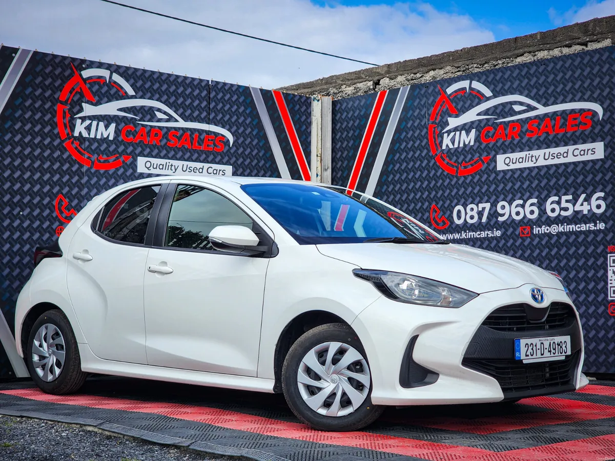 2023 Toyota Yaris - Image 1