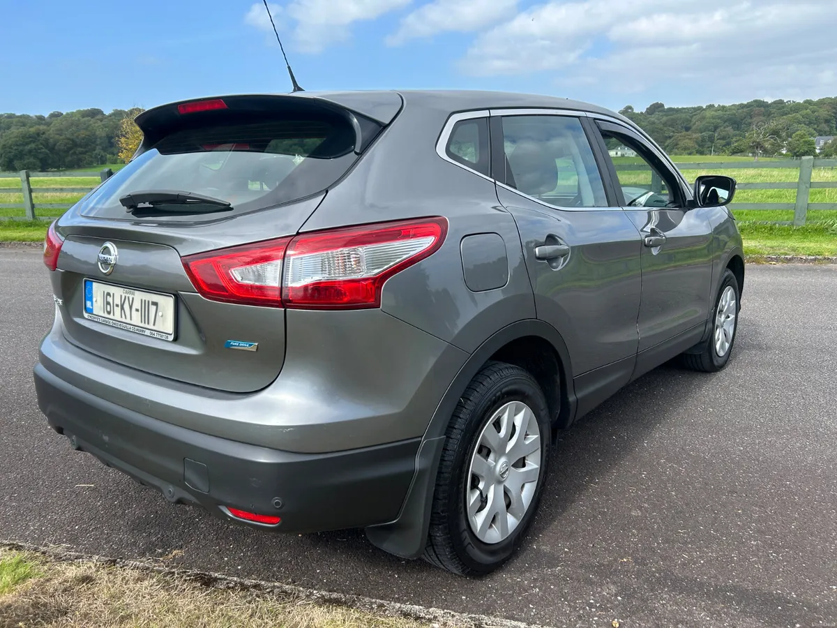 Nissan Qashqai 1.5dci.. Long NCT & Fully Serviced - Image 4
