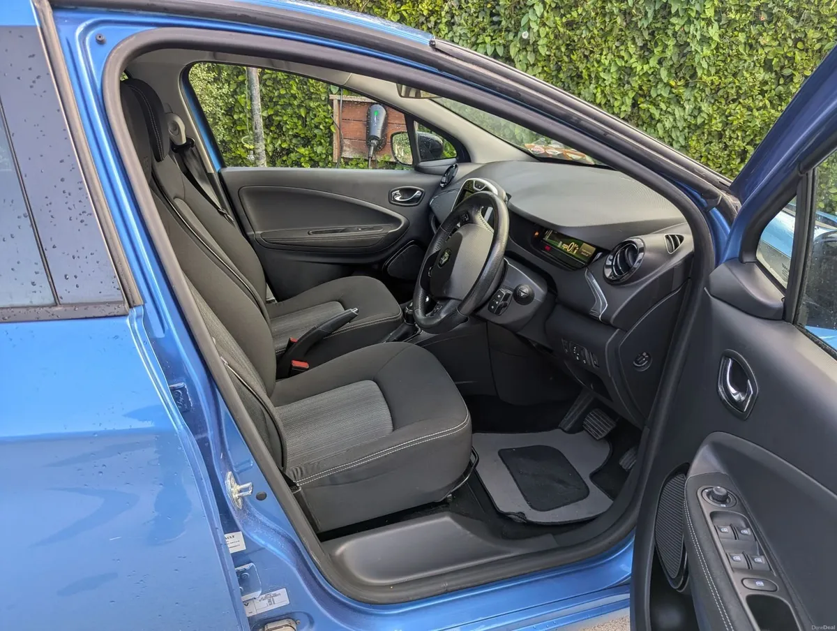 Renault Zoe 2017 DYNAMIQUE NAV 92BPH AUTO - Image 5
