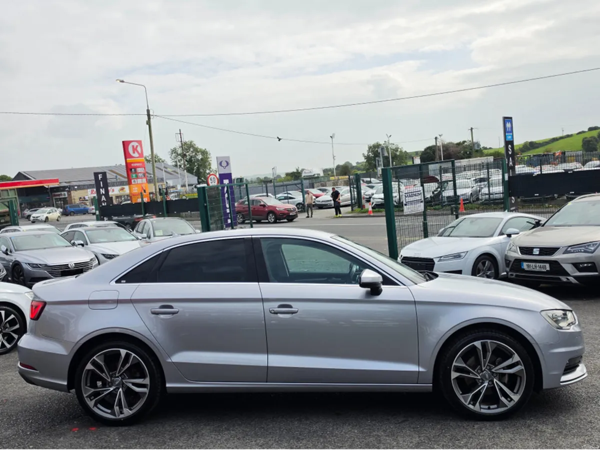 Audi A3 ( 152 REG )1.4 TFSI PRIVACY GLASS  - REV C - Image 3