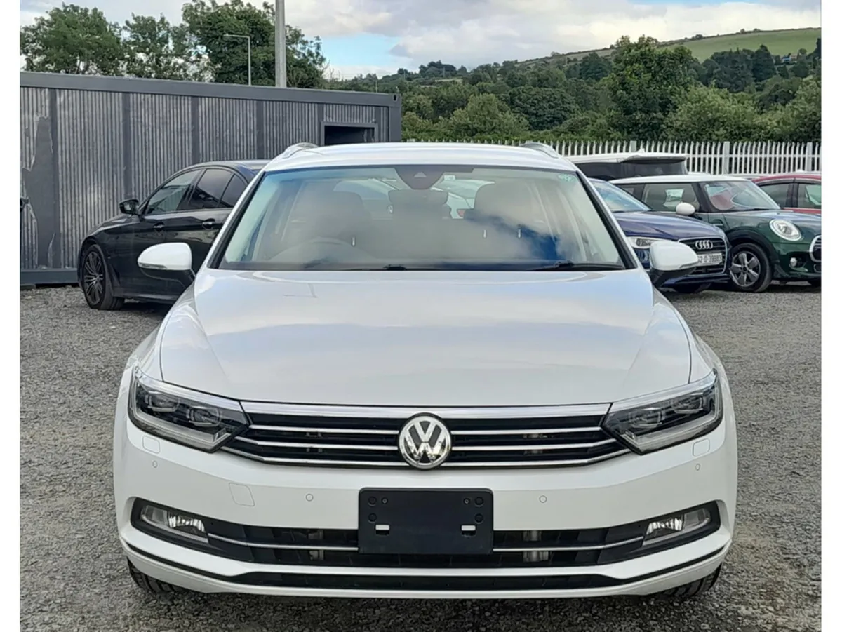 Volkswagen Passat Estate TSI COMFORT LINE - Automa - Image 2