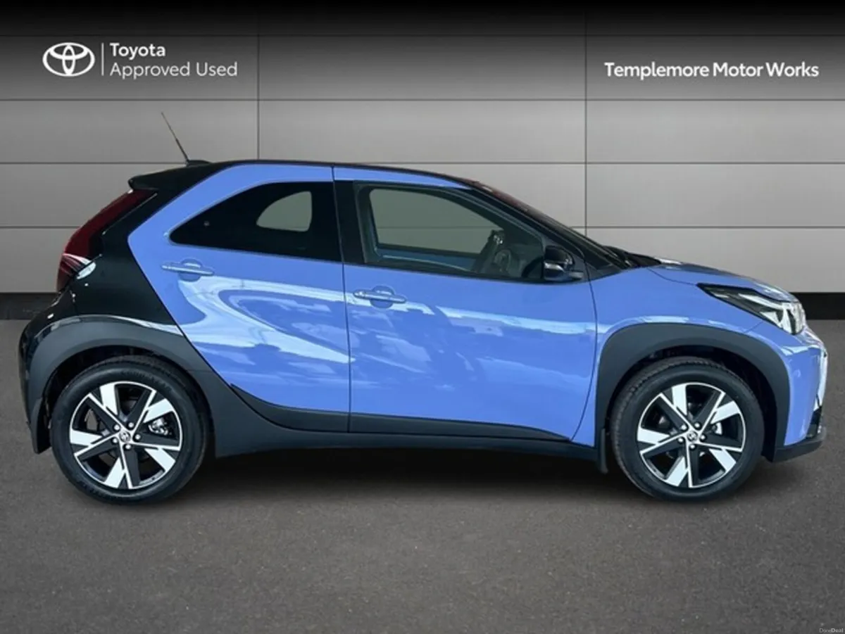 Toyota Aygo X 1.5 - Image 3