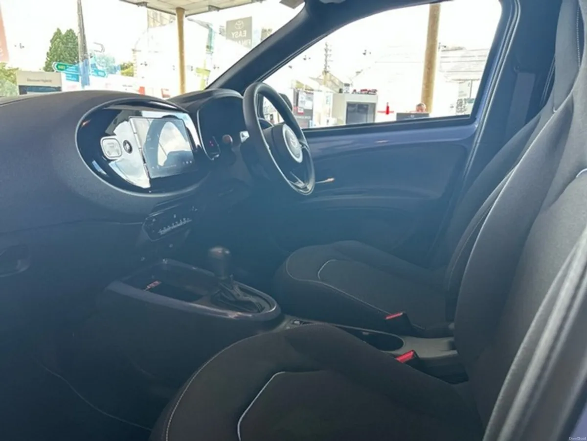 Toyota Aygo X 1.5 - Image 6
