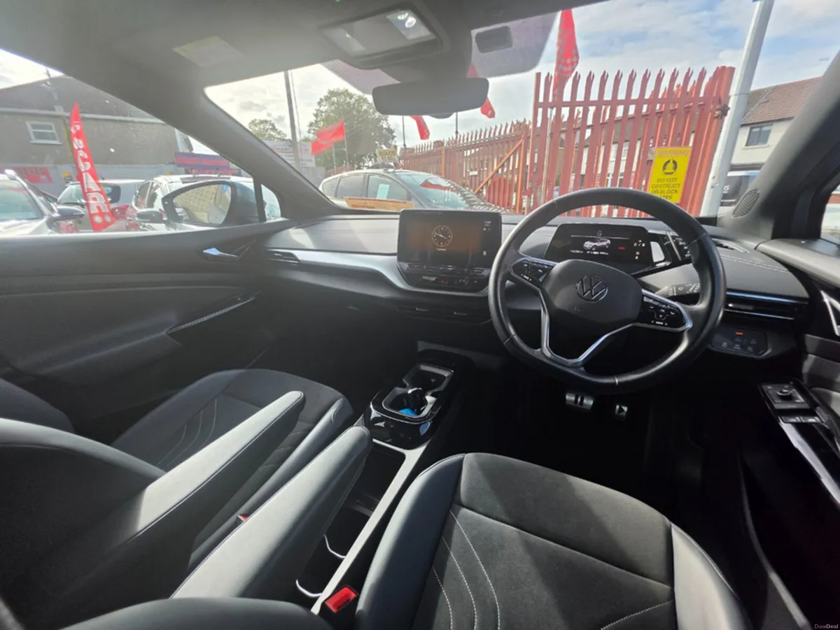 Volkswagen ID.4 PRO 128 KW LIFE 77KWH 174BHP 5DR - Image 5