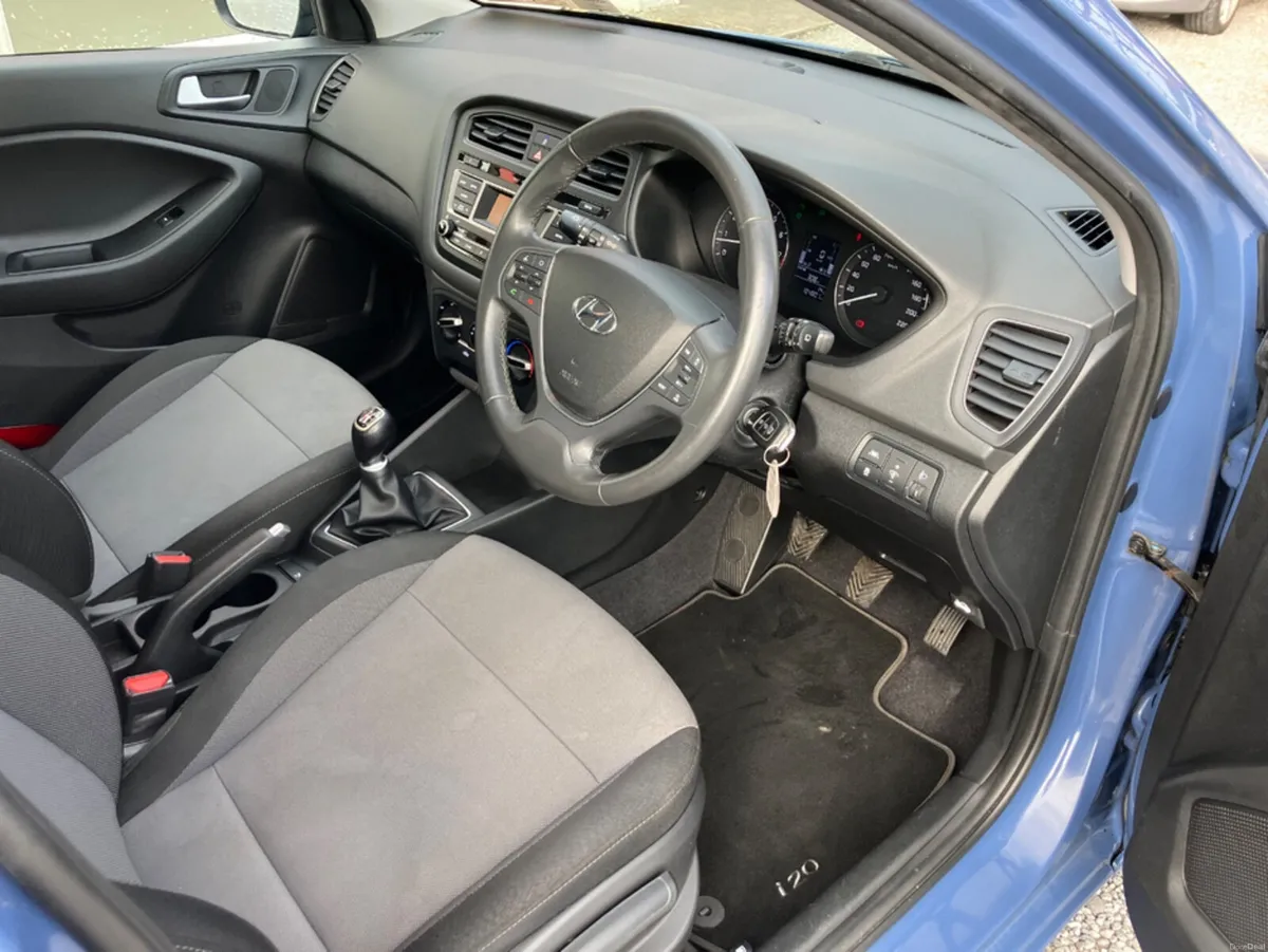 Hyundai i20 ACTIVE DELUXE 5DR - Image 6