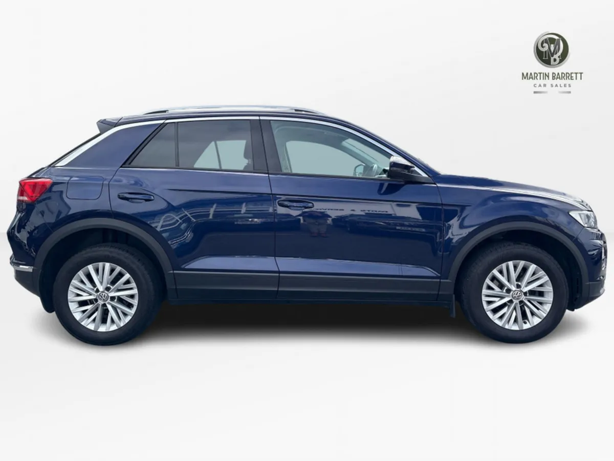 Volkswagen T-Roc DESIGN 1.0 TSI MANUAL 6SPEED FWD - Image 4