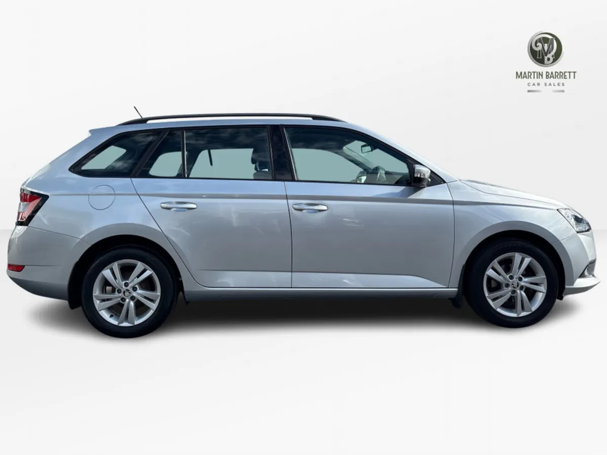 Skoda Fabia AMBITION 1.0 MPI 75HP 4DR COMBI - Image 4