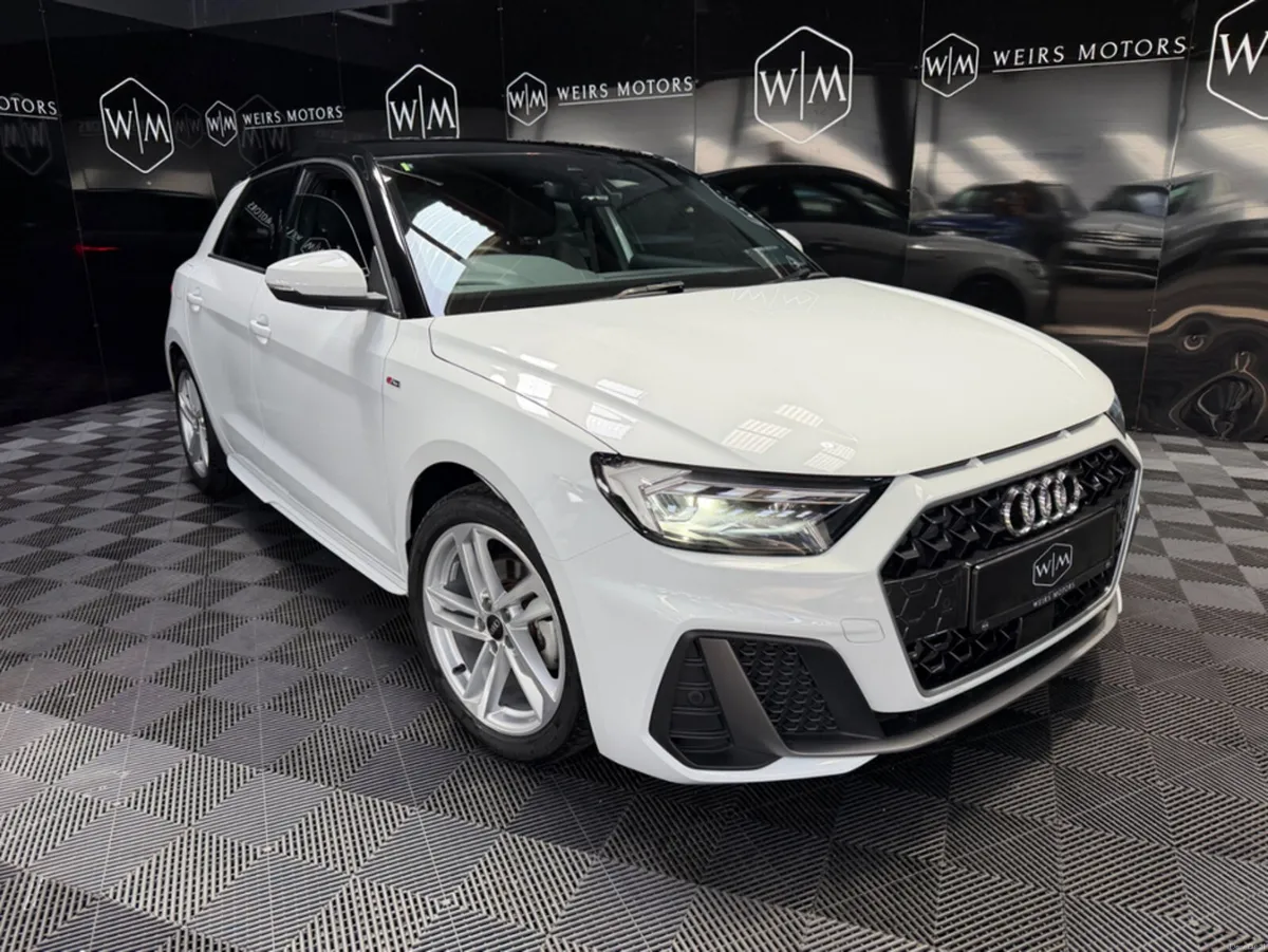 Audi A1 35 TFSI//AUTOMATIC//DIGITAL DASH//S-LINE// - Image 4