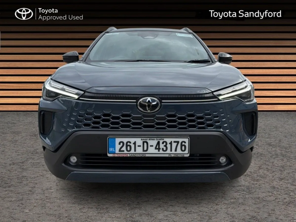Toyota Corolla Cross SPORT 1.8 HYBRID // REAR CAME - Image 5