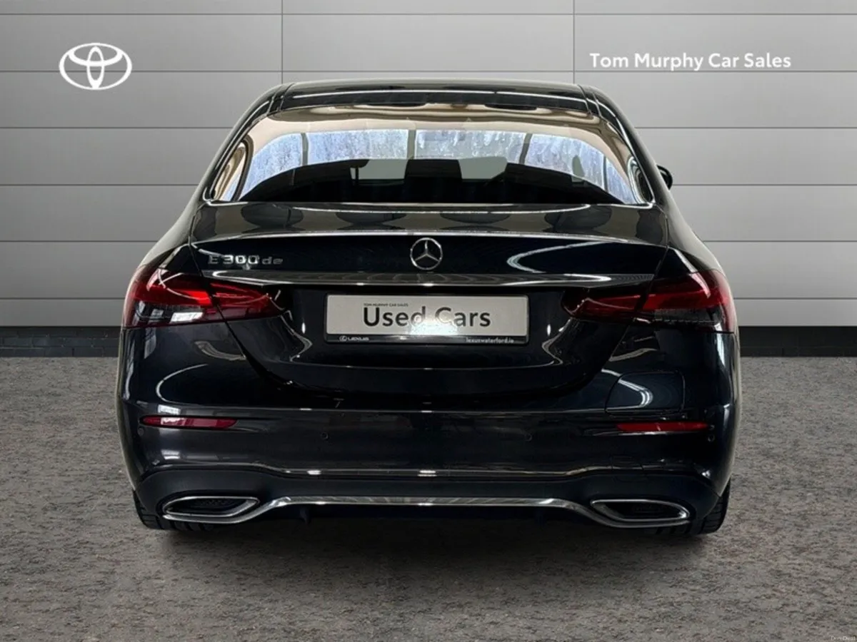 Mercedes-Benz E-Class 300 DE 4DR AUTO - Image 4