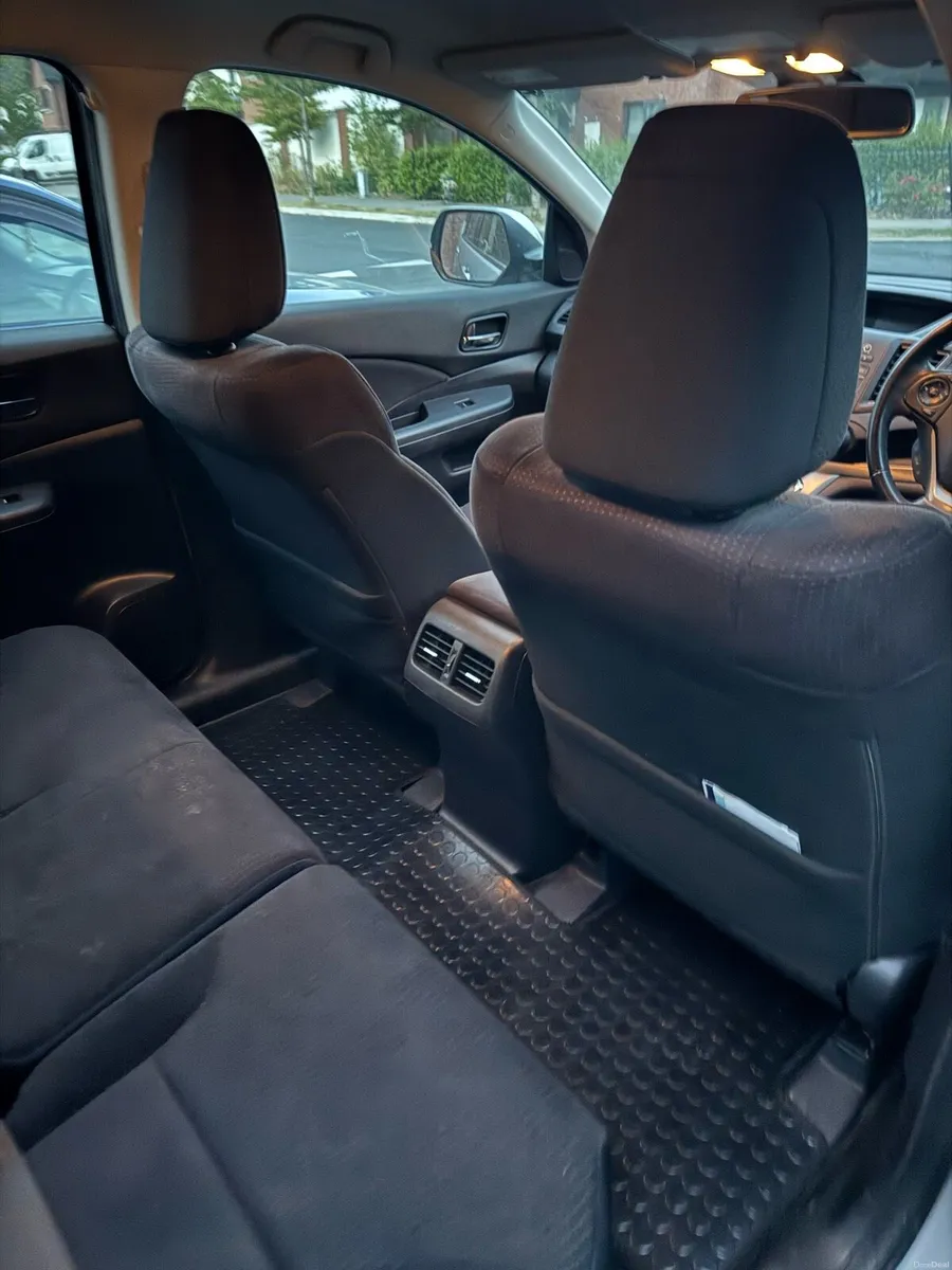 Honda CRV - Image 5