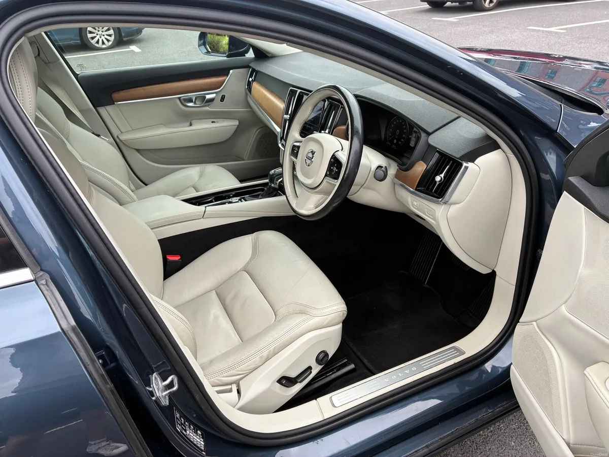 2018 Volvo 2L S90 187BHP D4 Inscription Automatic - Image 4