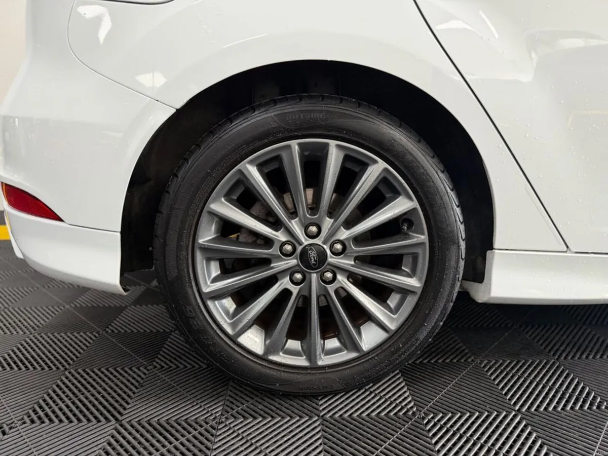 Ford Focus St-lin 1.0 Ecoboost 125PS 6SPD - Image 6