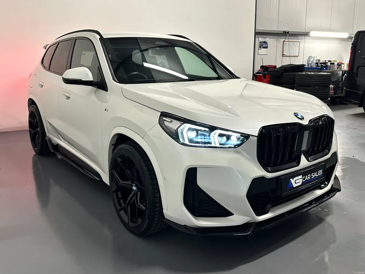 2022 BMW X1 2.0 23D X-Drive M-Sport Premier - Image 4