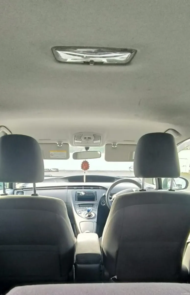 Toyota Prius 2012 - Image 6