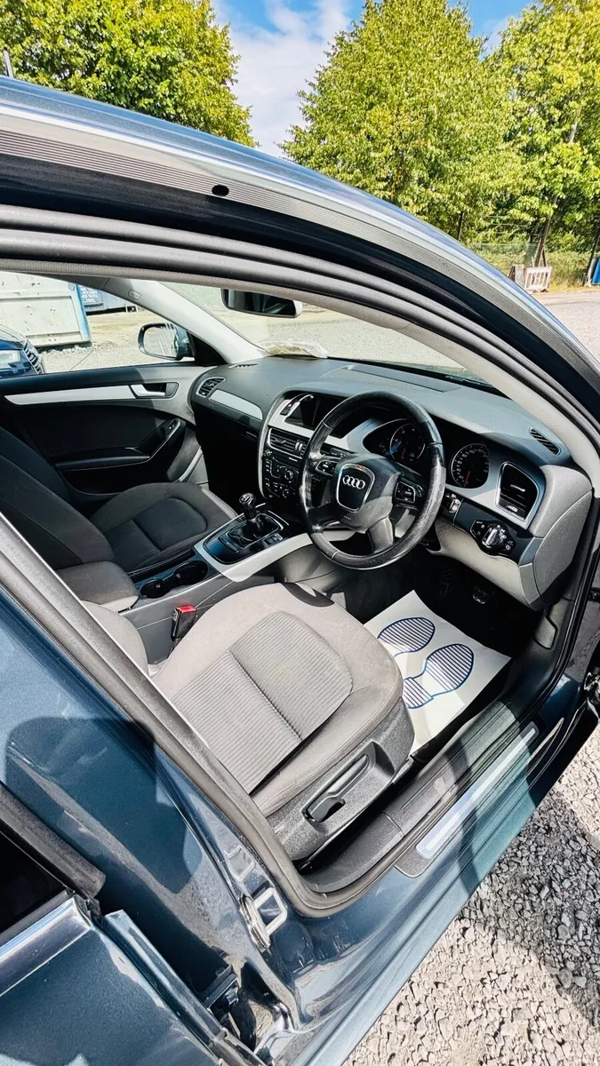 Audi A4 2012 - Image 5