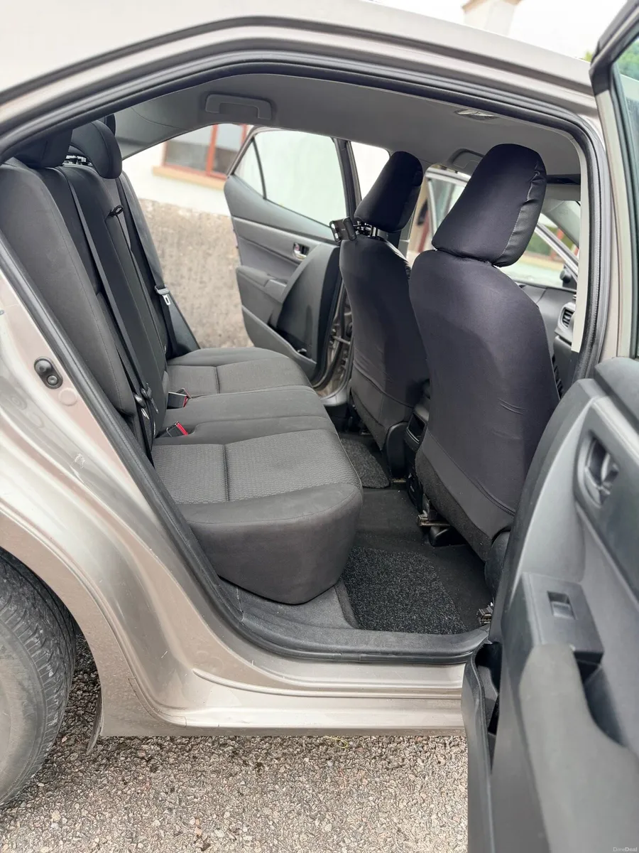 Toyota Corolla 1.4 Diesel Terra Manual - Image 4